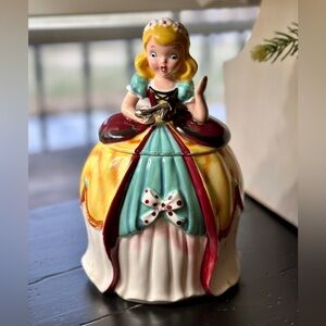 VINTAGE, 1957 NAPCO #K2292, CINDERELLA COOKIE JAR.